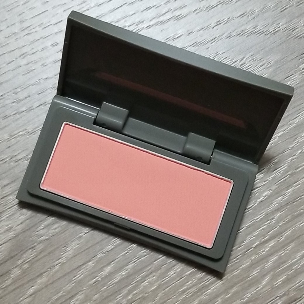 THREE Japan Blush 02 Peach